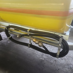 <b>4m Saugschlauchpaket</b><br>Saugschlauch inkl. Halterung am Anhänger und Fußventil mit Filter